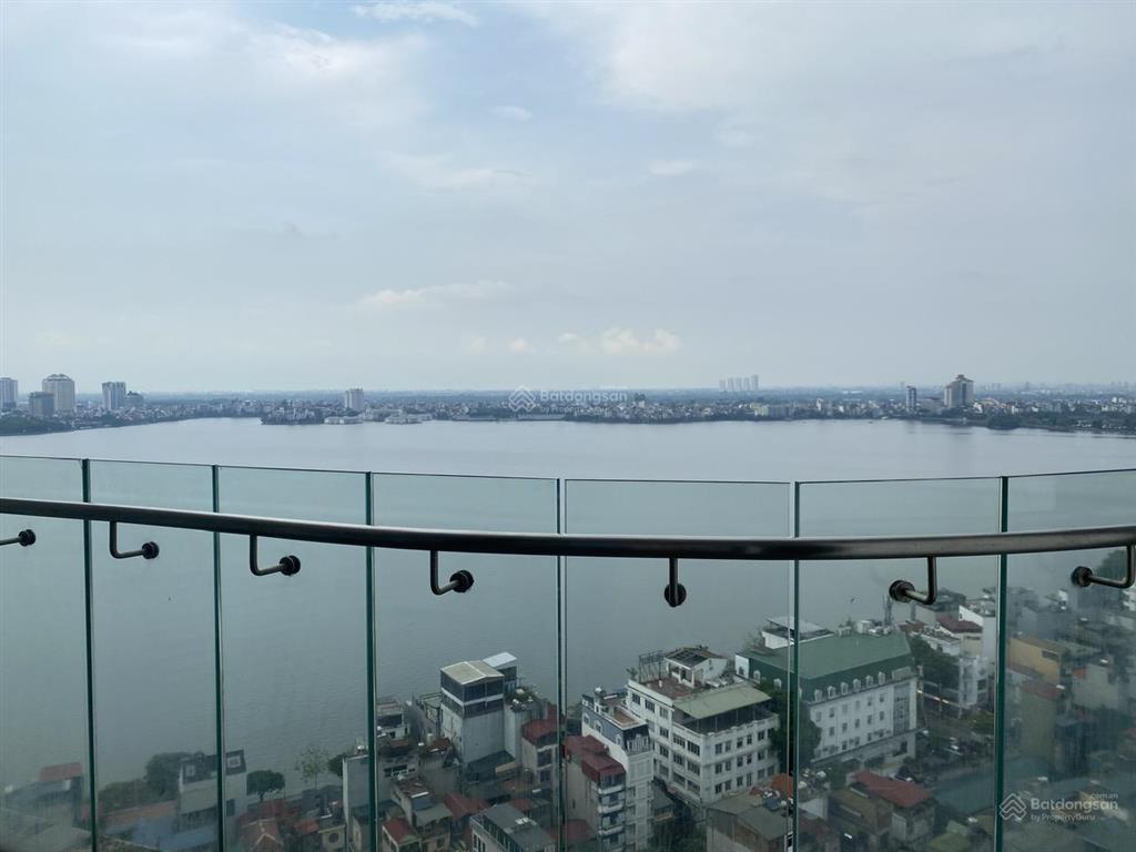 Golden westlake 151 thuỵ khuê, bán ch 2 pn dt 113m2 giá 14.5 tỷ.  0888 486 ***