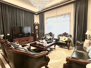 Chính chủ bán biệt thự đơn lập kđt nghĩa đô 325m2,mt 40m giá nhỉnh 400tr/m2. 0888 486 ***.