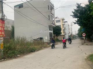 Nhà em bán lại mảnh đất đẹp ngõ 29 phố thụy khuê.dt 39m2,mặt tiền 5m giá 8,5 tỷ. 0888 486 ***.