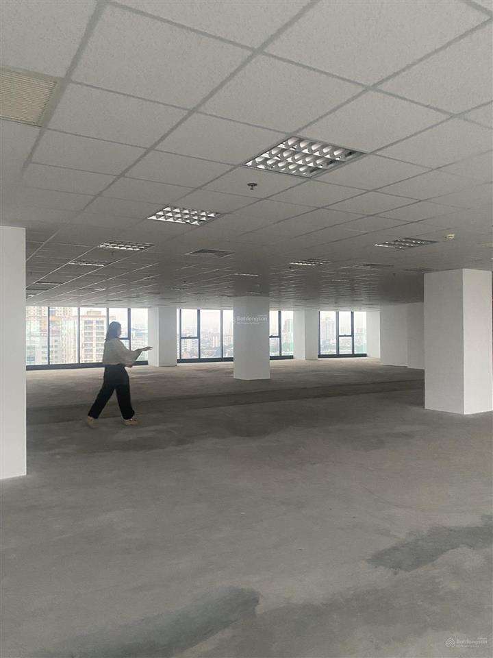 Cho thuê văn phòng tòa the marc phố trần thái tông, cầu giấy 200m2, giá 130k/m2/th