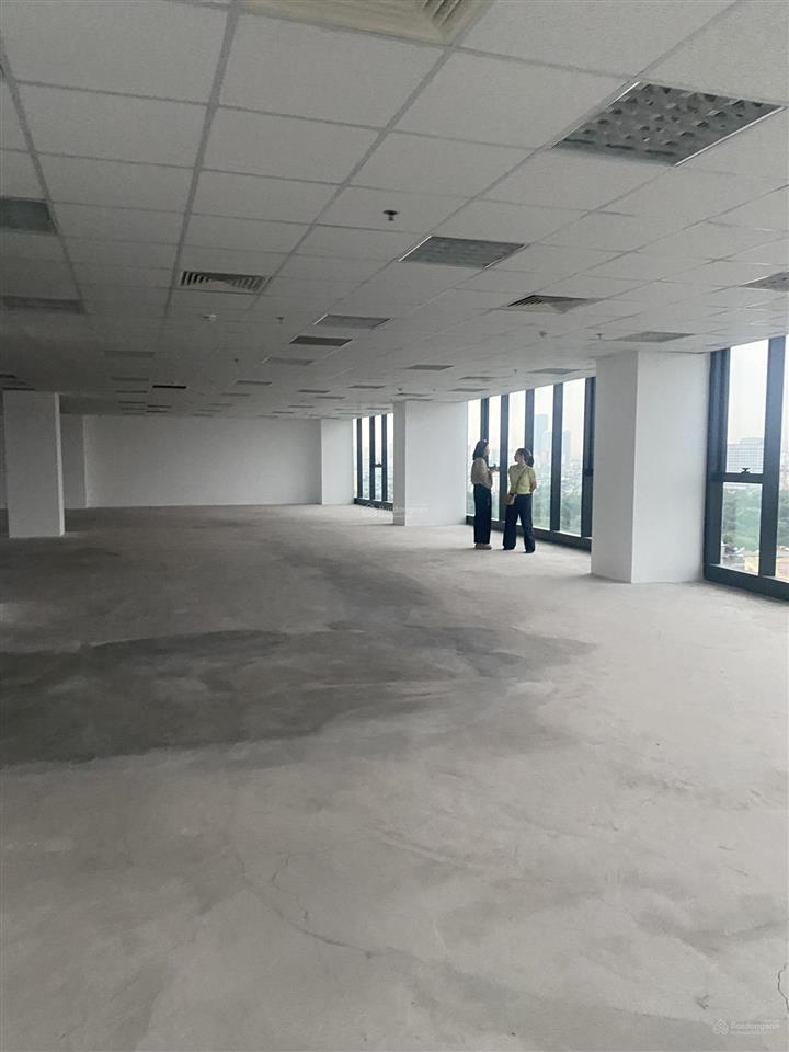 Cho thuê văn phòng tòa the marc phố trần thái tông, cầu giấy 200m2, giá 130k/m2/th