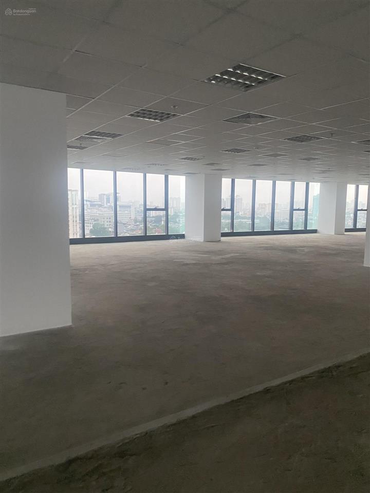 Cho thuê văn phòng tòa the marc phố trần thái tông, cầu giấy 200m2, giá 130k/m2/th