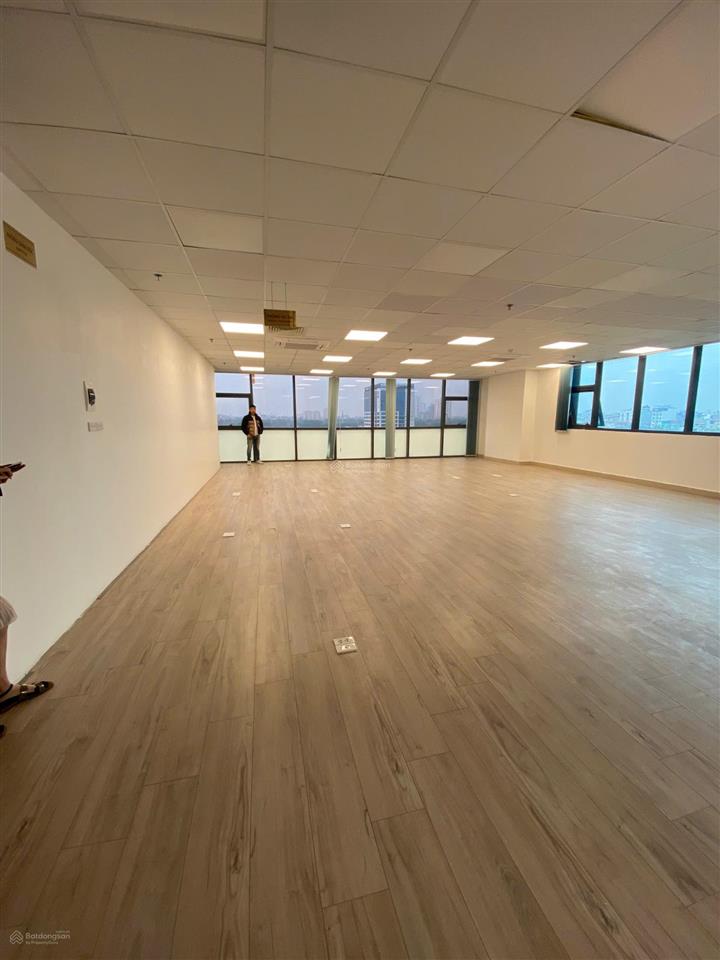Cho thuê văn phòng số 7 tôn thất thuyết, cầu giấy diện tích 300m2
