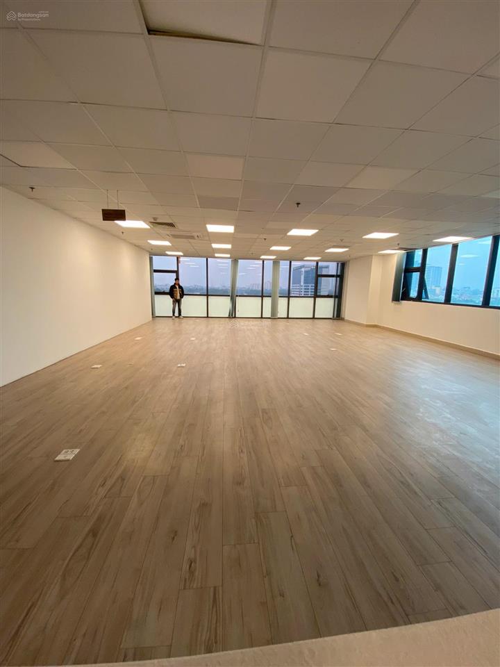 Cho thuê văn phòng số 7 tôn thất thuyết, cầu giấy diện tích 300m2