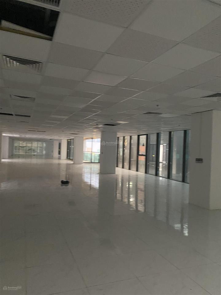 Cho thuê văn phòng tòa nhà vạn phúc building phố tố hữu diện tích 50m2, 100,150,250m2 giá 150k/m2