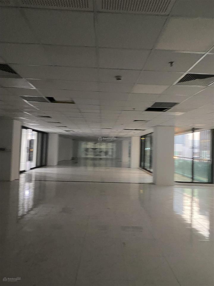 Cho thuê văn phòng tòa nhà vạn phúc building phố tố hữu diện tích 50m2, 100,150,250m2 giá 150k/m2