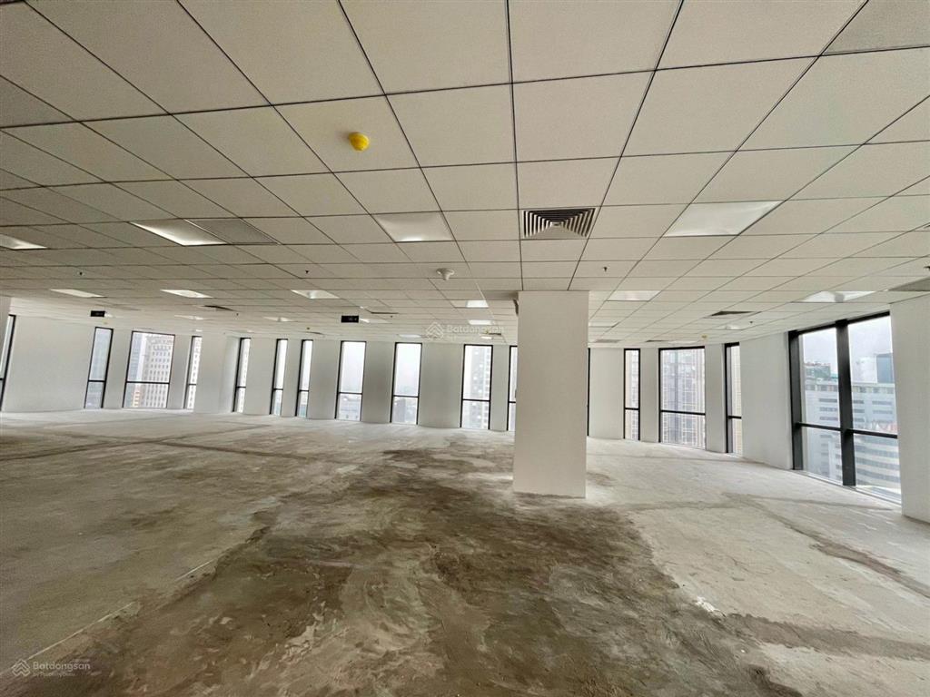 Cho thuê văn phòng toà vinafor 127 lò đúc, 100m2, 160m2, 220m2, 900m2, giá 140 nghìn/m2/th