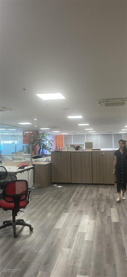 Cho thuê văn phòng tòa viwaseen 48 tố hữu, 60m2, 100,150m, 230m, 330m, giá 160k/m2