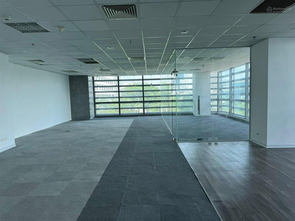 Cho thuê văn phòng toà hcmcc 249a thuỵ khuê  văn cao 100m2
