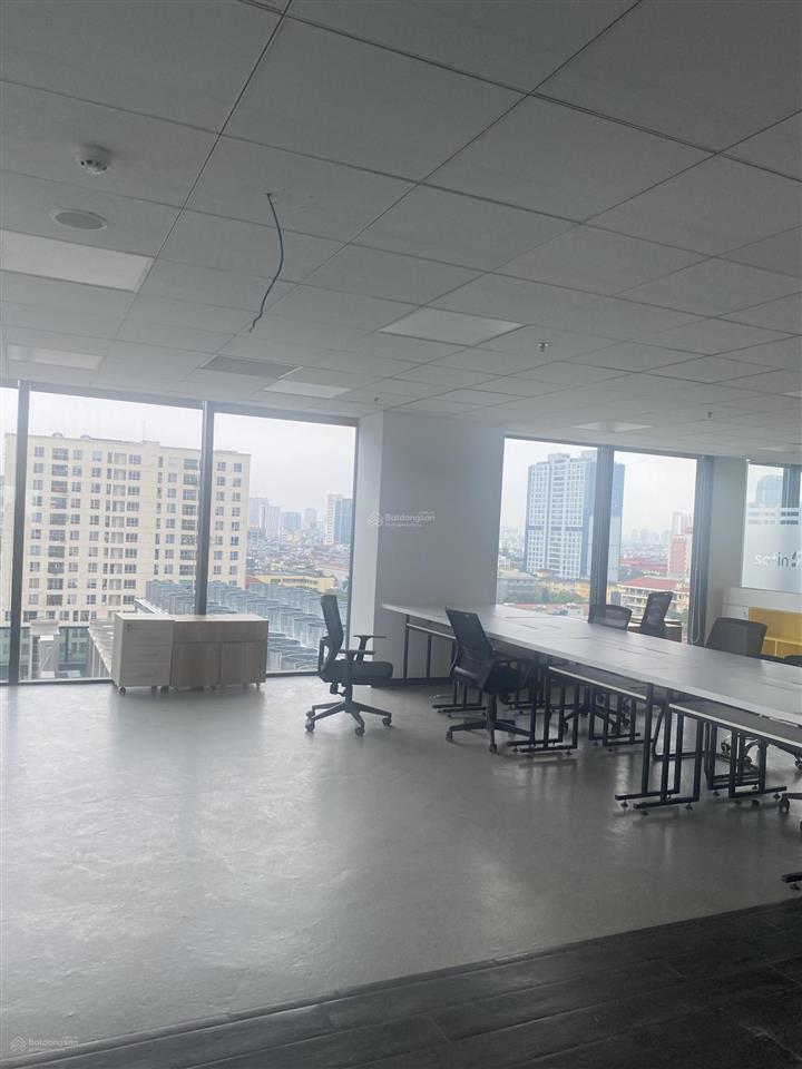 Cho thuê văn phòng tòa nhà elcom 19 duy tân, cầu giấy, 150m2