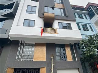 Cho thuê nhà riêng tại đốc ngữ. dt 50 m * 5 tầng . mt  8m.chia phòng. ngõ ô tô đỗ cửa. giá 25 tr