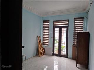 Cho thuê nhà phố lê thanh nghị, hai bà trưng, 40m, 3 tầng, chỉ 10tr