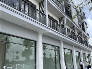 Cho thuê nhà tại the manor central park, dt 75m2, 5 tầng, có điều hoà, giá 30 triệu/th