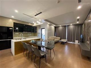 Bán chung cư yên hoà sunshine  cầu giấy. dt 140m2, 3 ngủ, sổ đỏ. giá 13 tỷ