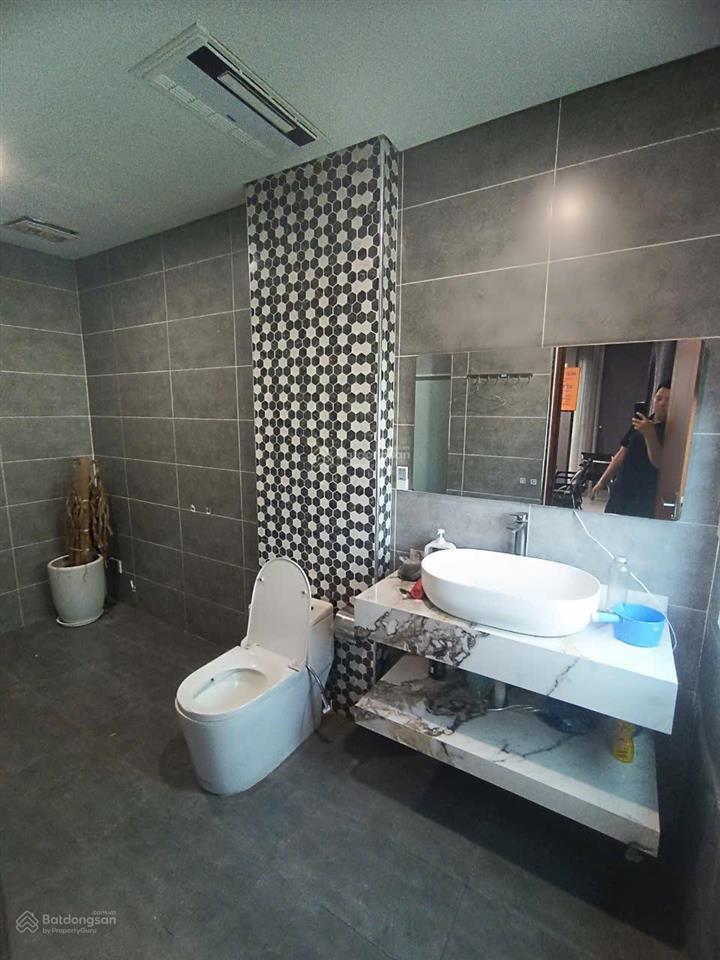 Cho thuê nhà riêng nguyễn cơ thạch, mỹ đình 1. dt 110m, 5 tầng, ô tô tải đỗ cửa. 37 triệu