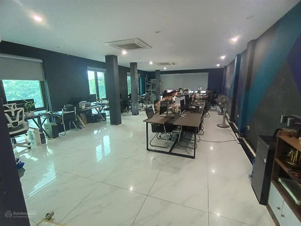 Cho thuê nhà riêng nguyễn cơ thạch, mỹ đình 1. dt 110m, 5 tầng, ô tô tải đỗ cửa. 37 triệu