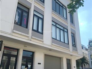 Bán liền kề vinhomes gardenia hàm nghi. dt 95m, 5 tầng, mặt tiền 6m, có sổ đỏ. giá 38 tỷ