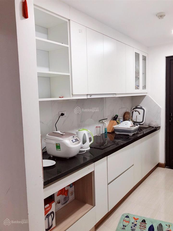 Cần bán gấp căn hộ 2pn ở cc thái hà số 43 phạm văn đồng, full đồ đẹp. giá bán 6,2 tỷ  0979 062 ***