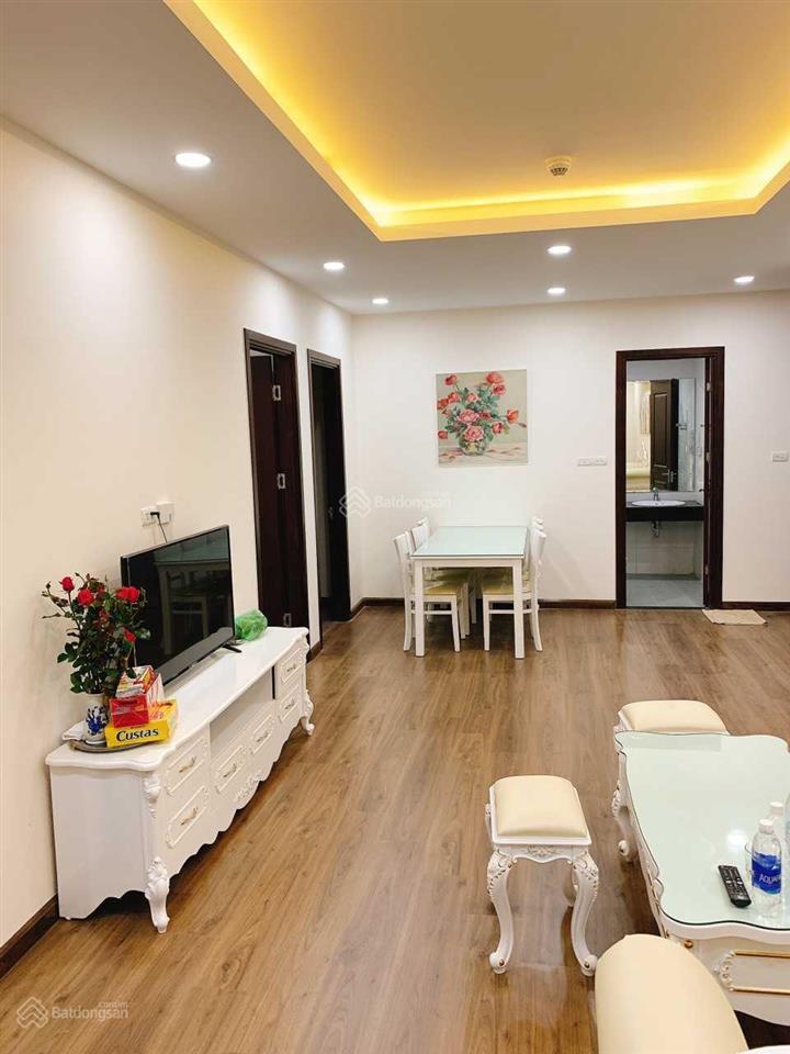 Cần bán gấp căn hộ 2pn ở cc thái hà số 43 phạm văn đồng, full đồ đẹp. giá bán 6,2 tỷ  0979 062 ***
