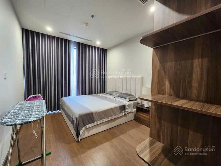 Gia đình bán căn hộ chung cư times tower 35 lê văn lương 128m2 3 phòng ngủ ban công nam 11 tỷ