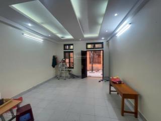Nhà riêng ngõ phố trần đại nghĩa đại la dt 85m2x4,5t giá 25tr/th