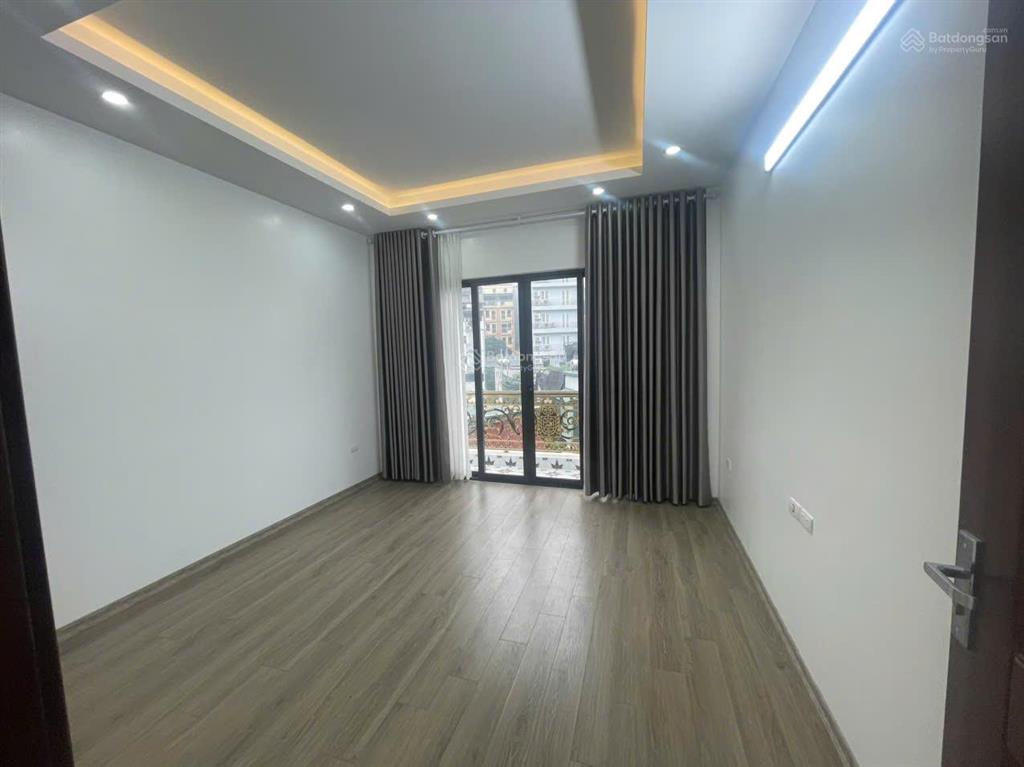 Nhà riêng mới tinh thang máy ngõ phố thịnh liệt giáp nhị dt65m2x5t giá 25tr