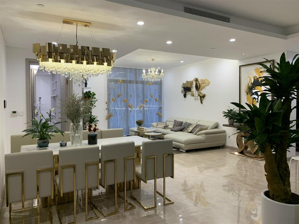 Cho thuê gấp căn hộ the golden armor  b6 giảng võ 105m2, 03pn, đủ đồ giá 20tr/th.  0972 709 ***