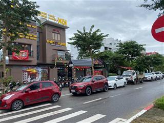 Cho thuê nhà mặt phố xuân la, ngoại giao đoàn diện tích 280 m2, 3 tầng, mặt tiền 24m
