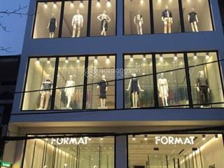 Cho thuê gấp nhà mặt phố liễu giai diện tích 150m2, 6 tầng, mặt tiền 8m, có thang máy