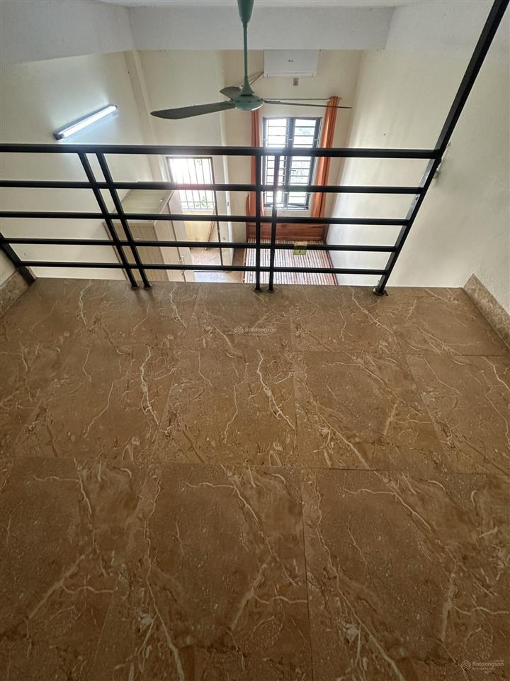 Cho thuê phòng dạng ccmn 30m2 ban công riêng ngay chợ văn la, ô tô đỗ cửa.  0984 378 ***