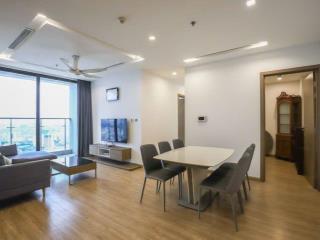 Cho thuê căn hộ 3 phòng ngủ Vinhomes Metropolis Liễu Giai, ban công Đông Nam, view thoáng nhà đẹp