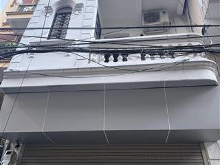 Cho thuê nhà riêng 30 triệu, 100m2 x 4,5 tầng mt 5m, oto đỗ cửa tại nguyễn trường tộ, bđ, hn