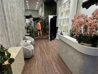 Cho thuê nhà mặt phố tuệ tĩnh, dt 120m2, mt 4m nở hậu 10m, giá 40tr,  0968 896 ***