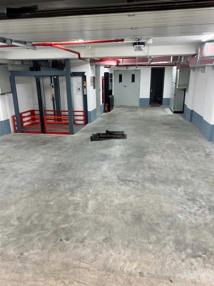 Cho thuê nhà mặt phố tôn đức thắng, dt 120m2x3 tầng, mt 6.7m, giá 105tr,  0968 896 ***