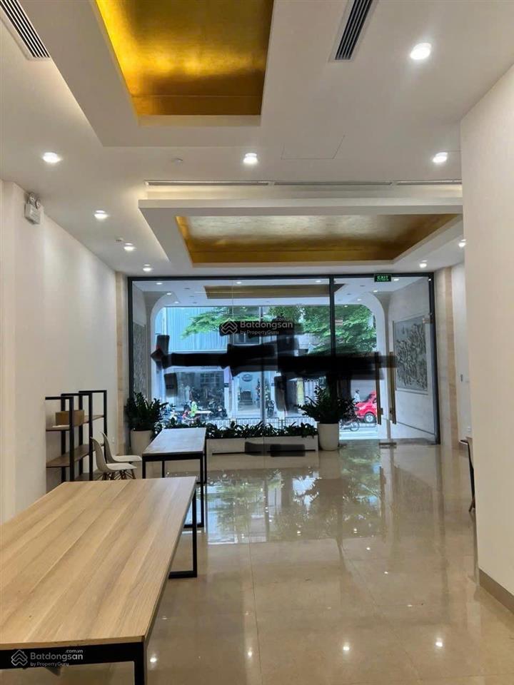 Cho thuê nhà mặt phố tôn đức thắng, dt 120m2x3 tầng, mt 6.7m, giá 105tr,  0968 896 ***