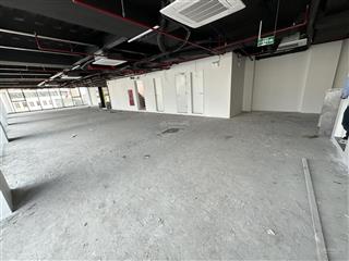 Cho thuê nhà mặt phố liễu giai, dt 300m2x8 tầng, mt 10m, giá 600tr,  0968 896 ***