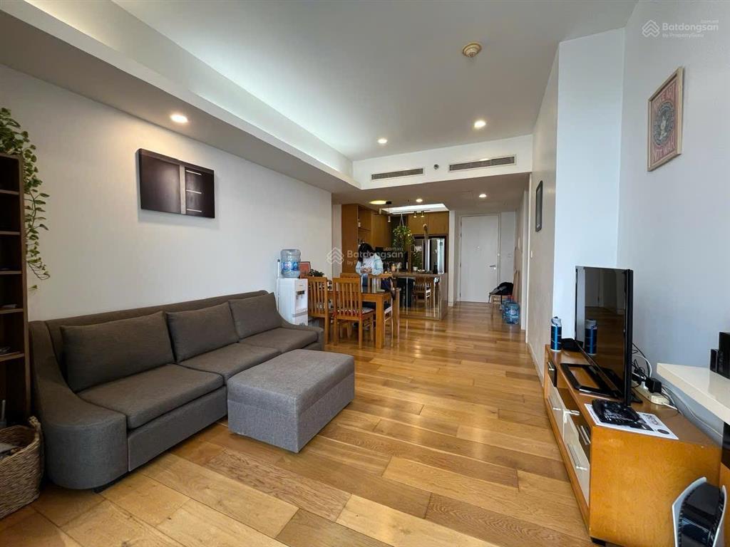 Bán căn chung cư indochina plaza cầu giấy. 98m2, 2 ngủ. đủ đồ. giá bán 13.x tỷ. 0917 748 ***