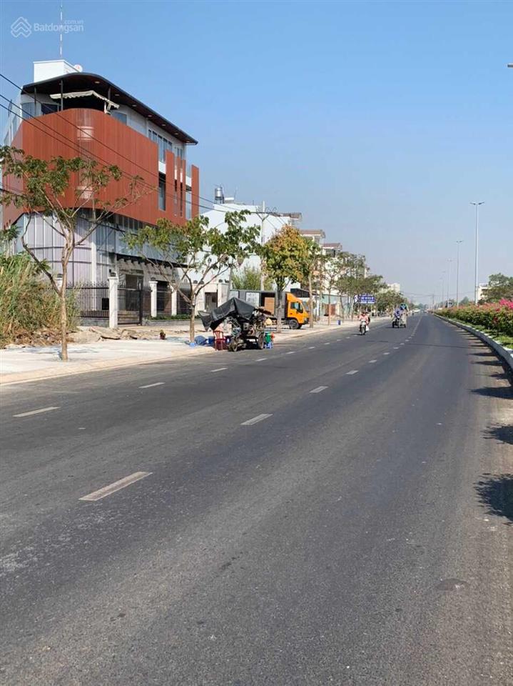1 nền duy nhất. nền biệt thự kdc t30 sổ đỏ cá nhân 10x20m giá 53tr/m2