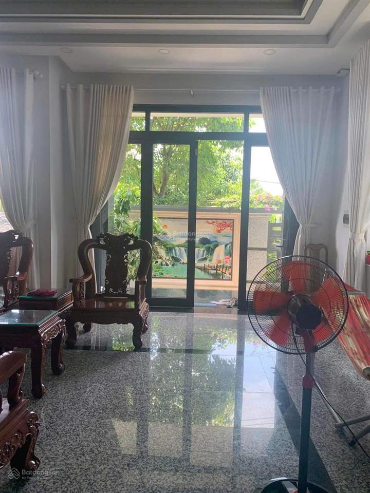 Chỉ 19 tỷ 6 có ngay căn biệt thự kdc đại phúc 10x20m hầm trệt 2 lầu áp mái