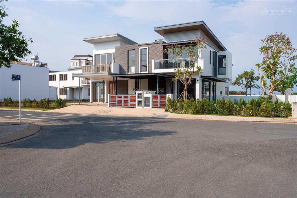 Duy nhất 1 căn biệt thự song lập góc zone 5 swanbay, 2 mặt tiền đường thông, giá tốt nhất đã có sổ