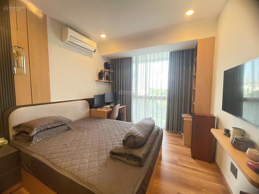 Bán garden court 1, pmh, q7, dt 145m2, 3pn. view kênh đào. giá 14.5 tỷ.  mạnh 0909 297 ***