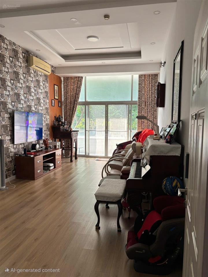 Bán gấp căn hộ garden court 2 pmh, q7. dt 140m2, 3pn. có sân vườn.  mạnh 0909 297 ***