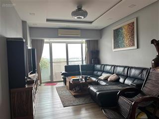 Bán gấp căn hộ garden court 2 phú mỹ hưng q7. dt 136m2, 3pn. ban công suốt.  mạnh 0909 297 ***
