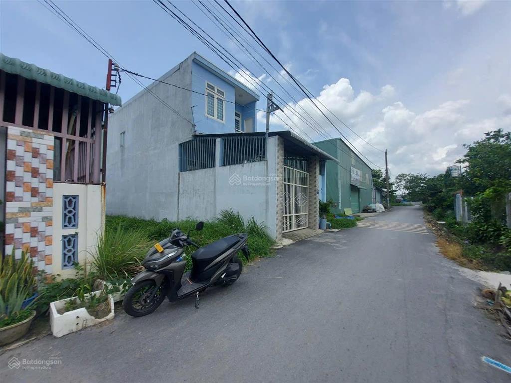 Đất nhựa ra thẳng ql 13 giáp sài gòn giá 2.8 tỷ