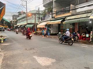Nhà ngay ngã tư chợ đồng an 3 mặt tiền kinh doanh giá 5.9tỷ