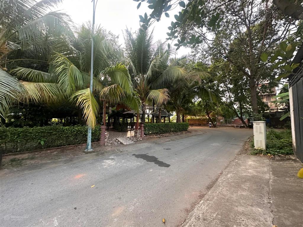 Chủ cần bán lô đất hiếm nhất kdc vĩnh phú giá rẻ nhất chỉ hơn 5 tỷ 123m(6x20.5) full thổ sổ sãn