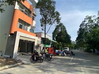 Hạ giá bán nhanh nền (7x24,5) kdc vĩnh phú 1 sổ hồng riêng hướng đông nam đường trước nhà 16m