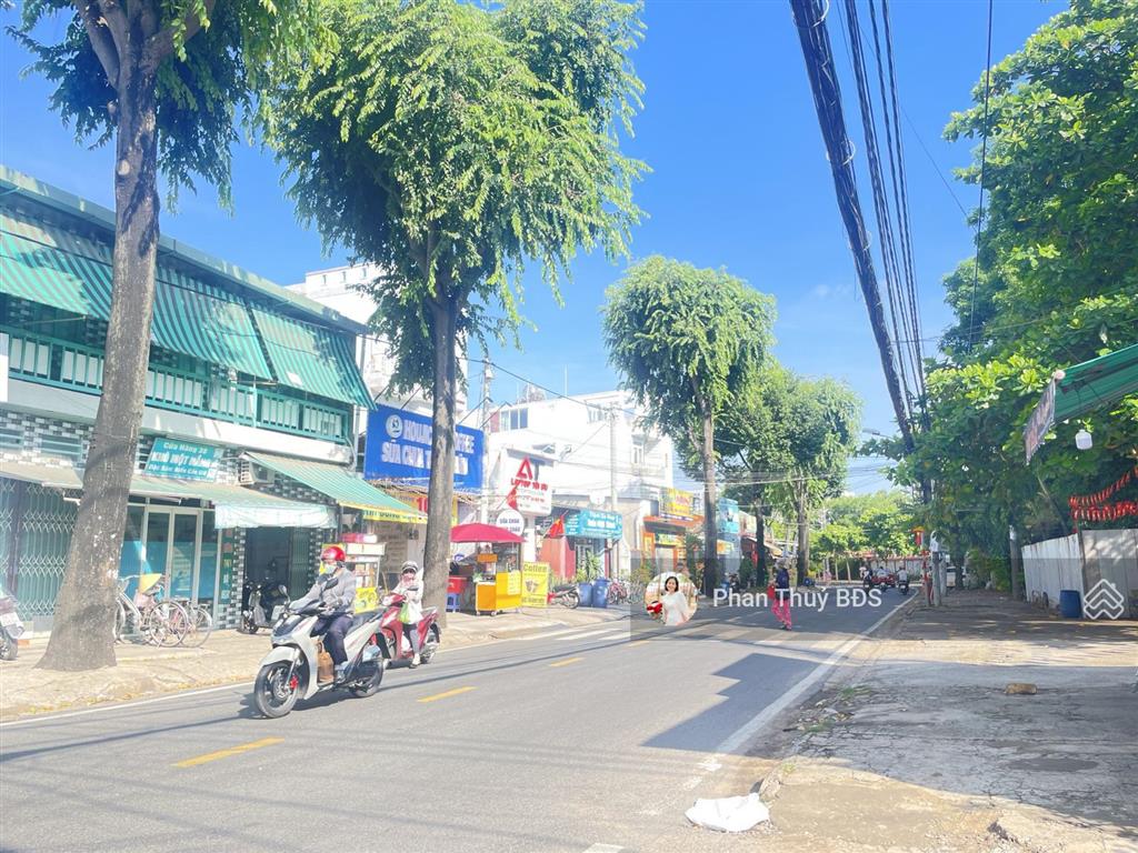 Đất 70,9m2 (5x14.2m) ngay đại học ngân hàng giá đt 4.5tỷ sổ riêng