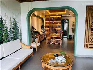 Bán nhà ecopark hải dương 95 m rộng 5m hướng đông, nội thất xịn giá 10,x tỷ.  em nga 0912 026 ***.
