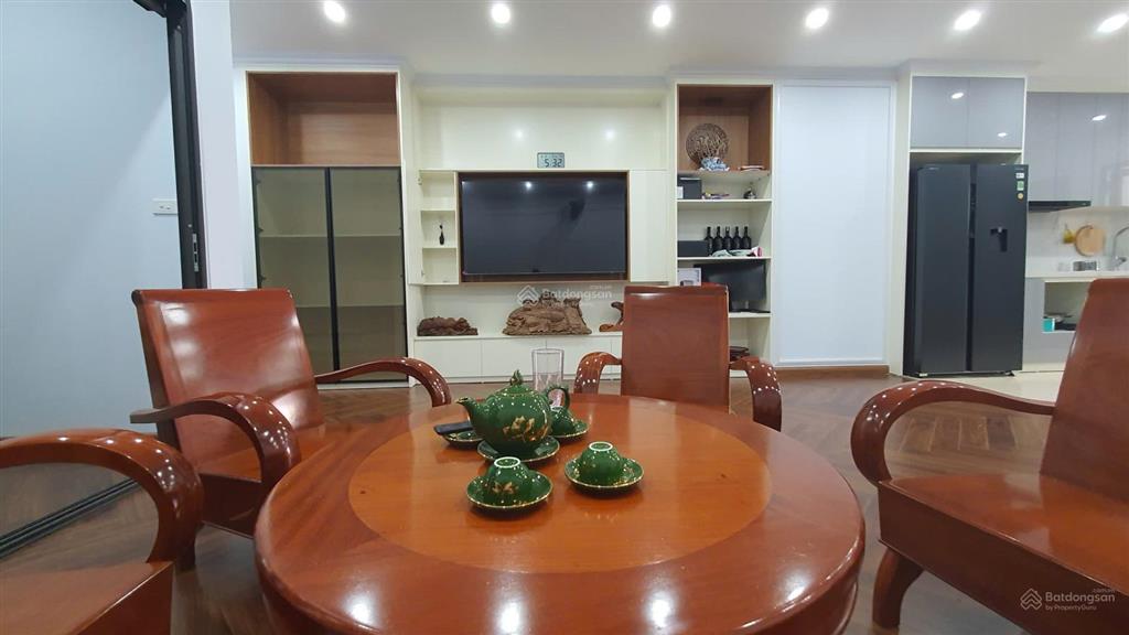 Nhà đẹp, full nội thất vào ở luôn, dt 91m, giá chỉ 4 tỷ chín